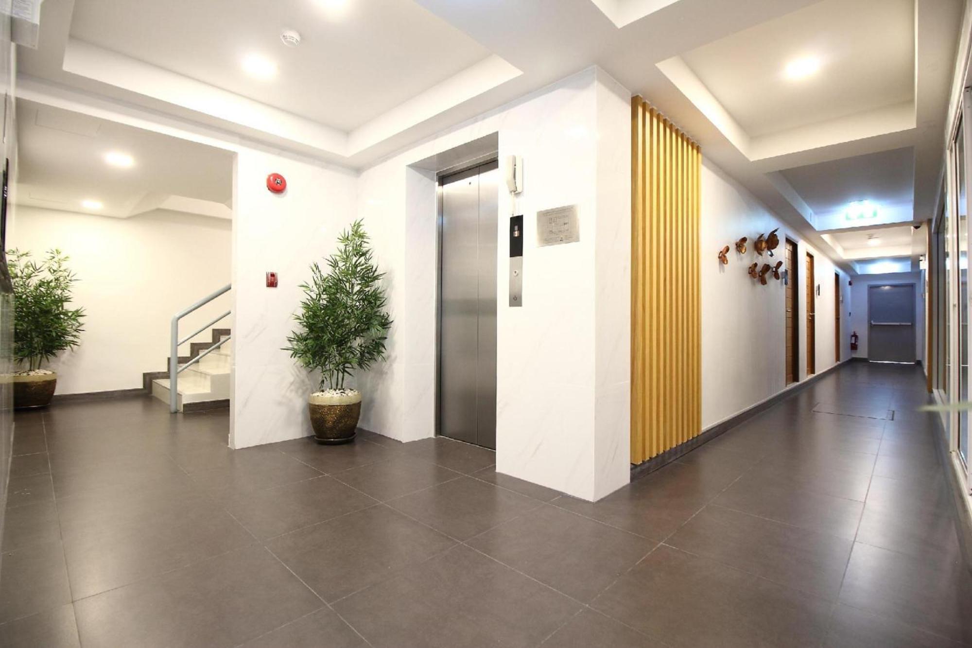 Super Oyo 483 Pannee Hotel Khaosan Bangkok Kültér fotó