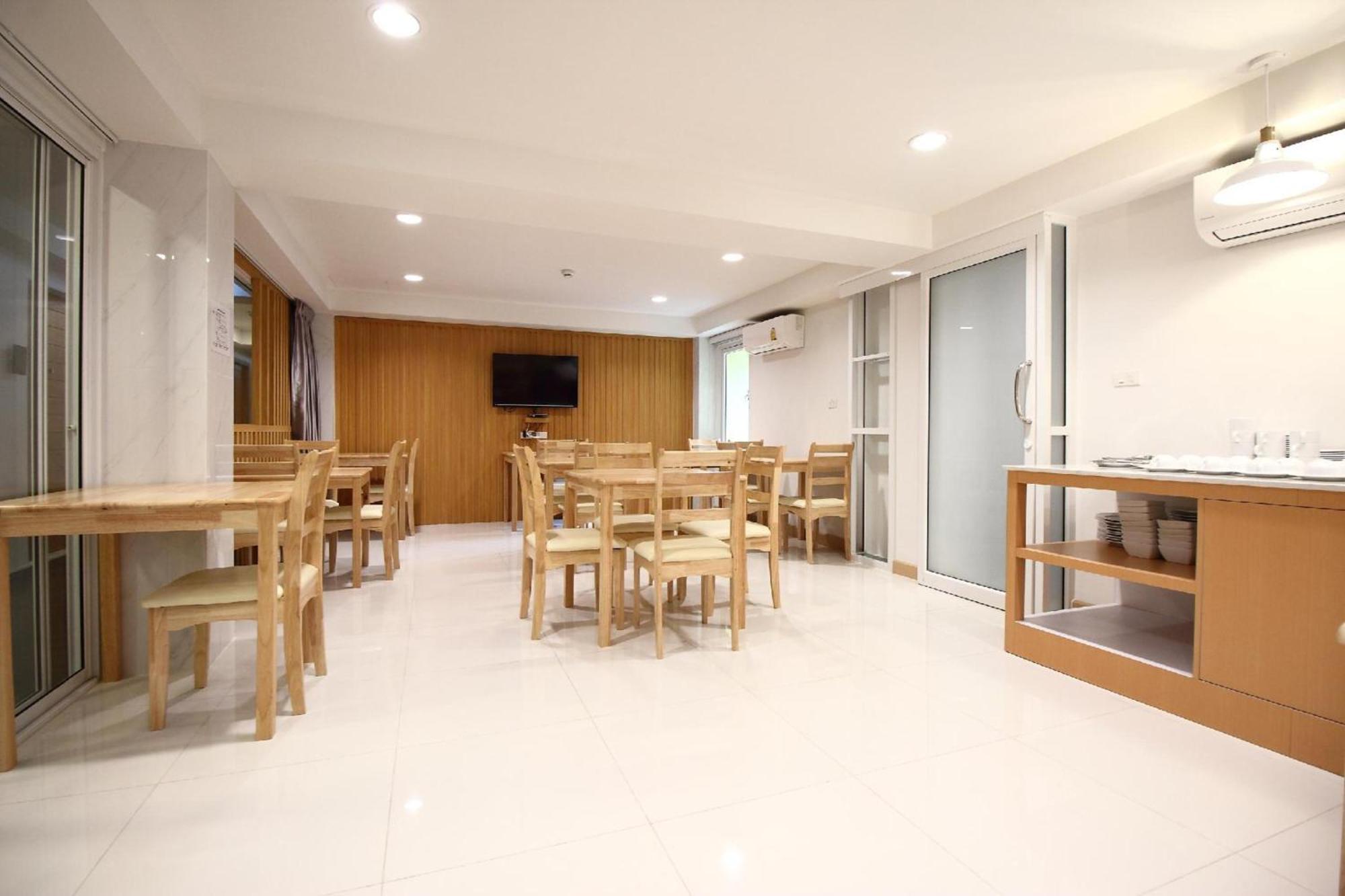Super Oyo 483 Pannee Hotel Khaosan Bangkok Kültér fotó