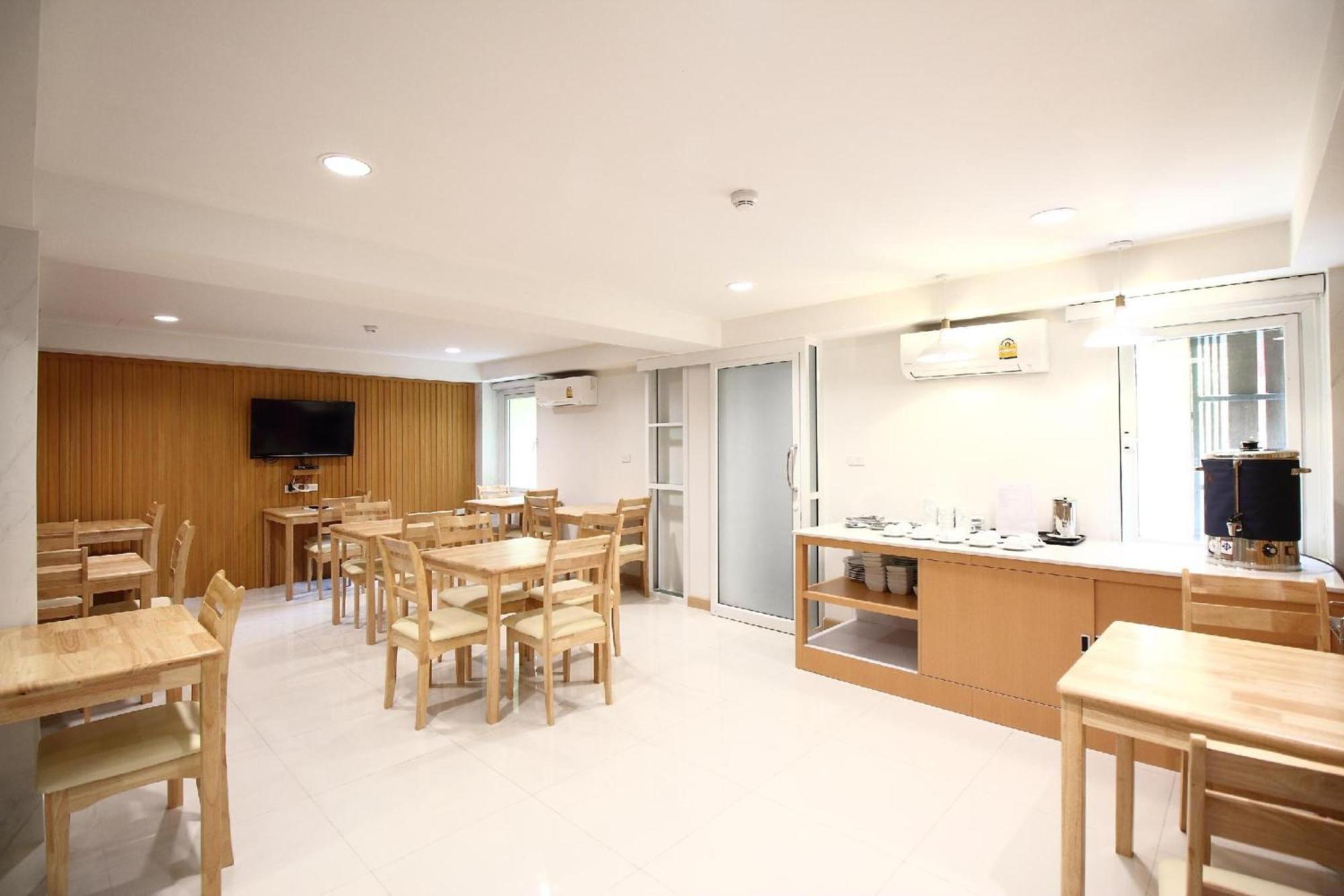 Super Oyo 483 Pannee Hotel Khaosan Bangkok Kültér fotó